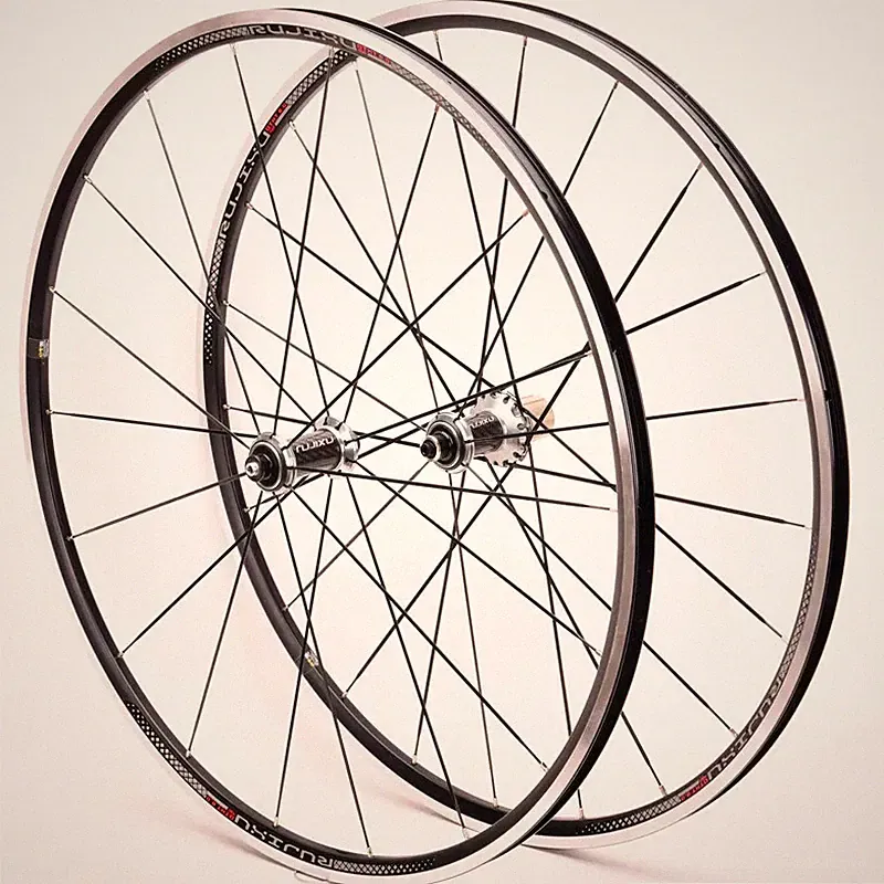 700C Road Bike Wheelset Ultra-Light Racing Clincher Bicycle Wheels 18 21 Holes