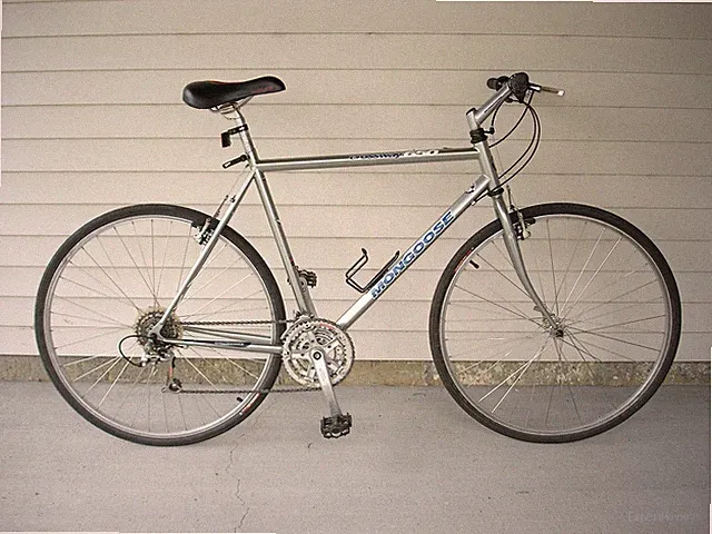 MONGOOSE Hybrid, Cross Terrain 21 Speed Bike